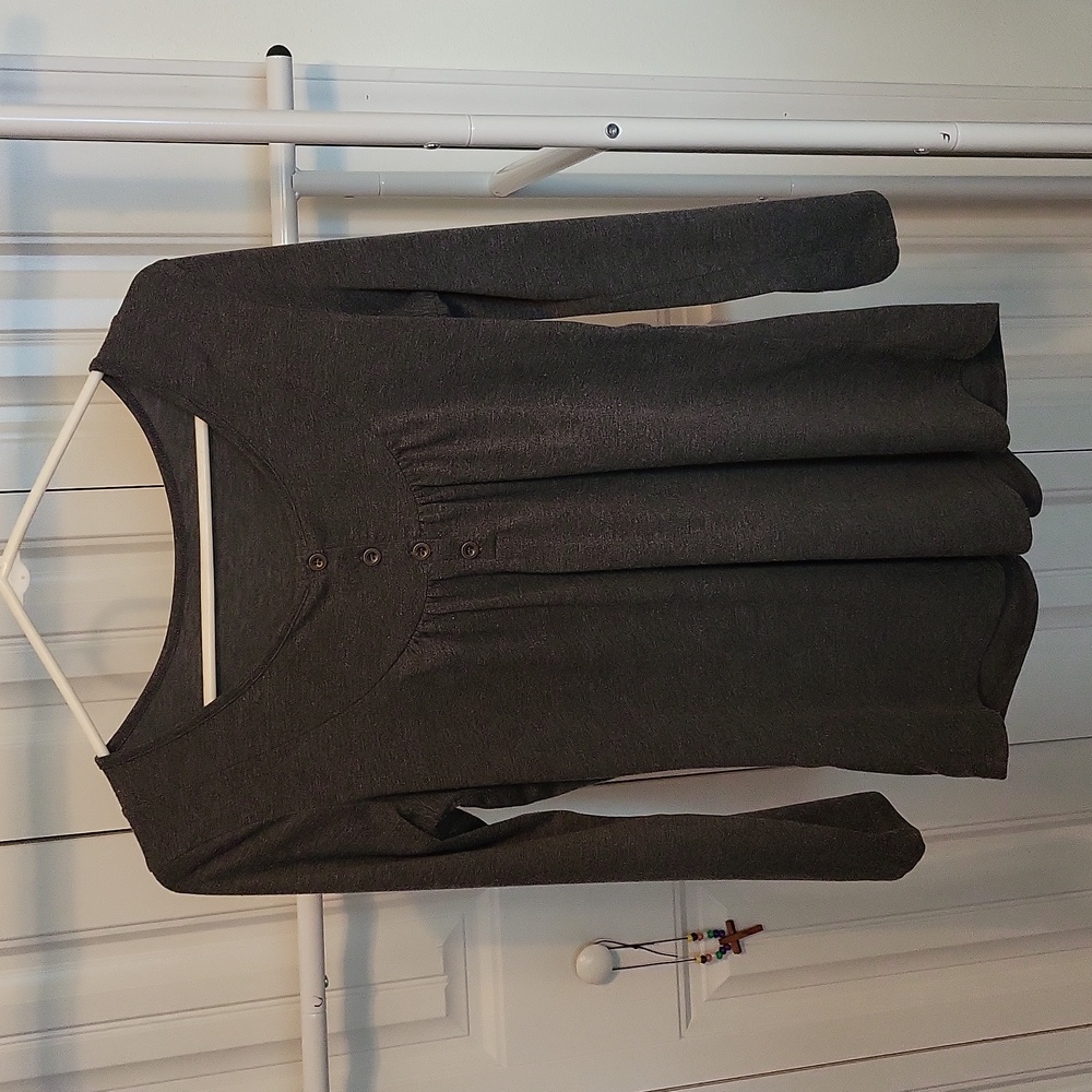 Long sleeve shirt, tee shirt material